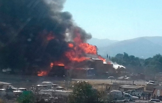Incendio de fábrica de tarimas en Ecatepec en festejo guadalupano