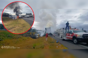 La unidad transportaba papel de baño, lo que intensificó las llamas y generó una densa columna de humo.