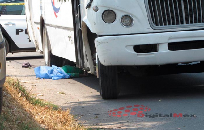 Muere joven atropellado por camión ATR en Capultitlán, cuando iba a su trabajo