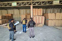 El documento establece actividades permitidas, alturas y límites de construcción por zona