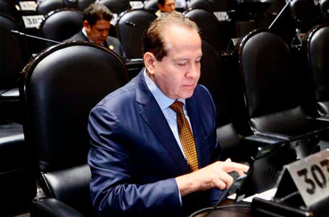 Ahora la propuesta pasará a los congresos locales para su discusión y eventual ratificación.