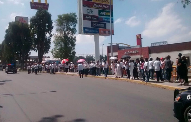 Marchan vecinos de Tecámac para exigir más seguridad