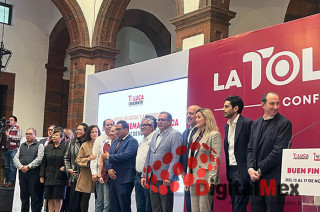 Ricardo Moreno Bastida, presidente municipal de Toluca, detalla los avances en obras públicas y el programa intensivo de bacheo durante la conferencia de prensa La Toluqueña.