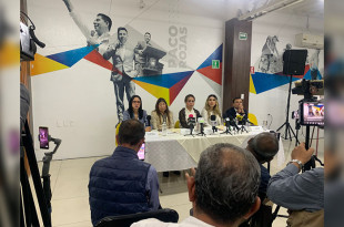 Familia de Paco Rojas en conferencia de prensa.