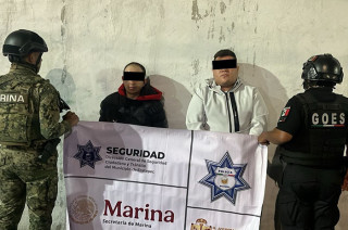 Fueron detenidos Daniel Alejandro “N” de 27 años y Gustavo “N”, de 25 años de edad, y puestos a disposición del Ministerio Público Federal de Ecatepec.