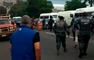 Policías Federales bloquean la México-Pachuca contra la Guardia Nacional