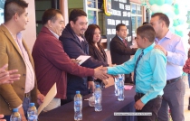 Alcalde de Almoloya de Juárez se compromete con la educación
