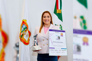 Ana Muñiz dijo que este reconocimiento refuerza el compromiso con las comunidades escolares