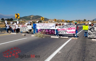 Bloquean la Toluca-Tenango; exigen liberar a presos políticos