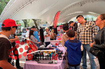 Organizado por la Dirección General de Bienestar, el evento reúne coleccionistas y promueve el talento creativo local.