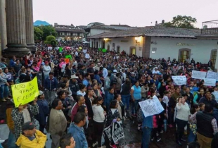 En Naucalpan encapuchados retrasan conteo de votos por cinco horas