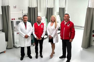 El Sector Salud del Estado de México y la Cruz Roja Mexicana, a través de sus 30 delegaciones que opera en territorio mexiquense, coordinan esfuerzos, infraestructura y equipamiento para atender las necesidades de salud.