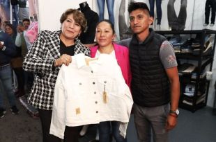 La gbernadora Delfina Gómez acudió a la inauguración de esta Feria.