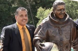 Vecinos de la zona reportaron el robo de la estatua en honor al astronauta mexicano
