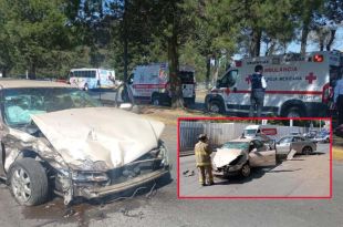 Al lugar llegaron paramédicos de la Cruz Roja, Protección Civil y Bomberos de Metepec.