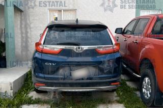 Se localizó un inmueble donde hallaron cuatro vehículos con reporte de robo vigente.