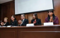 Alfredo Barrera inauguró primera sala de lactancia de UAEM