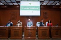 La Universidad Autónoma del Estado de México aprueba cambios significativos en programas académicos para abordar desafíos en salud mental.