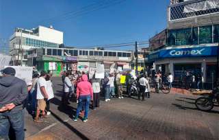 Los vecinos aseguraron que los docentes de esa organización no cuentan con preparación académica