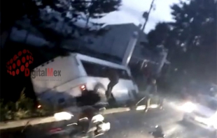 #Otzolotepec: choca autobús escolar; 50 lesionados