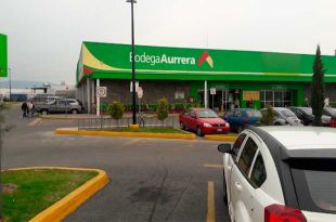 Un grupo de pandilleros, entre ellos una mujer, ingresaron esta tarde a Bodega Aurrerá Alpinismo