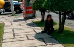 #Video: En #Naucalpan captan a mujer en el suelo, con síntomas de Covid-19