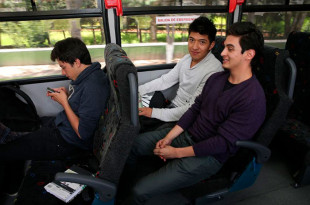 La iniciativa busca fortalecer la permanencia escolar y promover una movilidad sustentable.