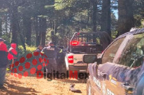 El hallazgo fue reportado por un habitante de la zona, quien al transitar por el lugar observó restos humanos y solicitó apoyo a los servicios de emergencia