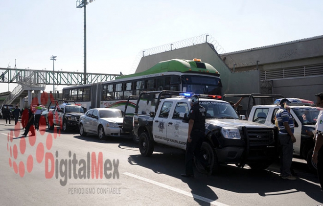 Tras persecución, capturan a dos presuntos robacoches en calles de Ecatepec