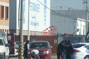 El accidente sucedió sobre la calle Cuatro, frente a la empresa Italika.