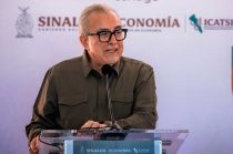 Rocha Moya aseguró que permanece en Culiacán y compareció ante la FGR