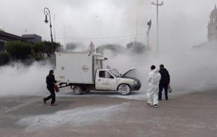 El incendio fue controlado por personal de la Fuerza de Acción y Reacción de la policía Estatal con extintores hasta la llegada de los Bomberos