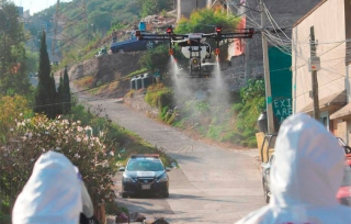 Sanitizan #Ecatepec con un dron