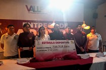 #Video: Alcaldesa de Valle de Bravo respalda a jóvenes deportistas