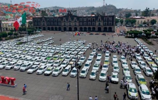 Taxistas en Toluca dispuestos a verificar pero piden tiempo