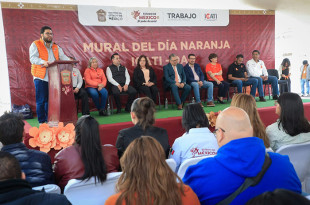 El Alcalde Isaac Montoya Márquez participa en la creación del mural “La igualdad se construye a través del conocimiento” en EDAYO Naucalpan.