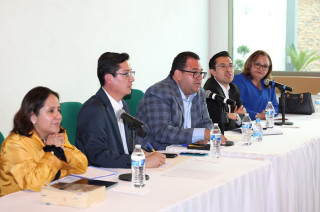 Como parte de los trabajos de la sesión permanente, se aprobó, por mayoría, un acuerdo que permite el estudio de la inaplicabilidad del mismo para quienes integran el movimiento estudiantil.