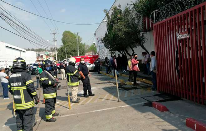 Una llamada telefónica habría alertado a los trabajadores de edifico público sobre un artefacto dentro de las instalaciones