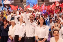 Fernando Flores presentó su plan de gobierno para Metepec durante el cierre de campaña.