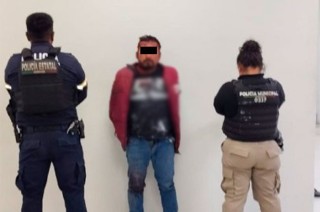 El sospechoso fue localizado en la calle Vicente Suárez, donde le aseguraron una pistola G-Lock negra.