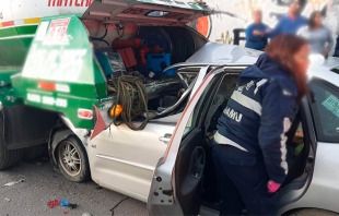 Despachador de gas muere al quedar prensado por un automóvil en #Neza