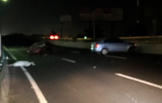 Tragedia: se les descompone el coche y mueren arrollados por camión en Bulevar Aeropuerto