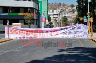 #ISSEMyM: Tras la manifestación de pensionados, acuerdan reunión con director