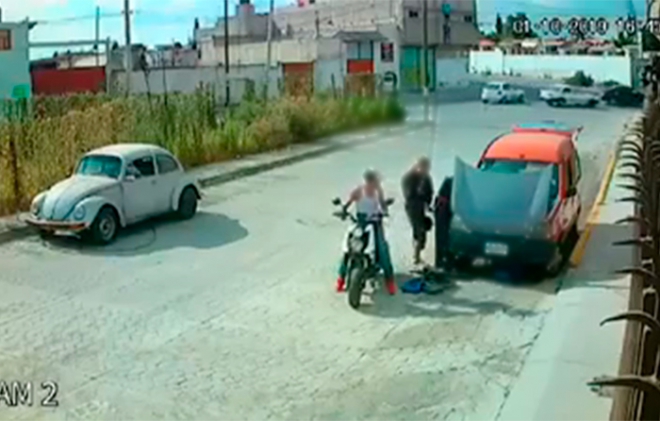 #Video: Ladrones se llevan hasta la herramienta de un mecánico, en Tultitlán