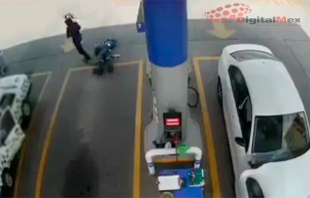 #Video: En segundos matan a despachador de gasolina, frente al aeropuerto de Toluca