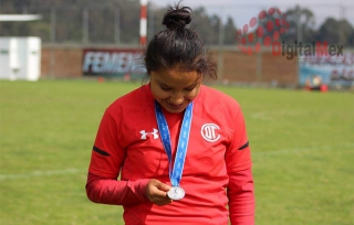 &quot;Orgullo diablo&quot; la sub-campeona mundial sub 17 de futbol Natalia Mauleon