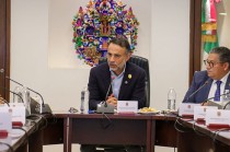 En la sesión, presidida por Flores Fernández, se destacó la importancia de este aumento como un reconocimiento a la labor, esfuerzo y resultados alcanzados por los elementos de la corporación municipal.