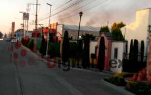 Bomberos de Metepec acudieron al auxilio