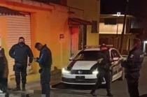 En el lugar del ataque, la policía halló alrededor de 15 casquillos percutidos calibre 9 milímetros.