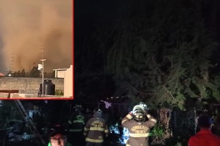 Hasta el momento, la coordinación municipal encabezada por Juan Carlos Yáñez, ha reportado la caída de al menos 8 árboles y el desprendimiento de una lona durante un sepelio.